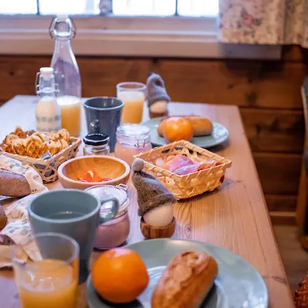 Sjodalen Hyttetun Og Chalet